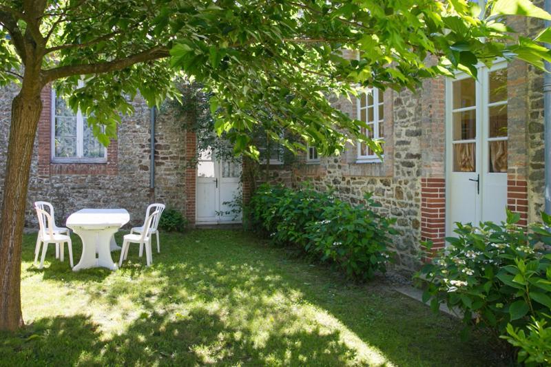 Cottage Dans Ancienne Ecole De 1850 - 2 A 4 Personnes 미실락 외부 사진